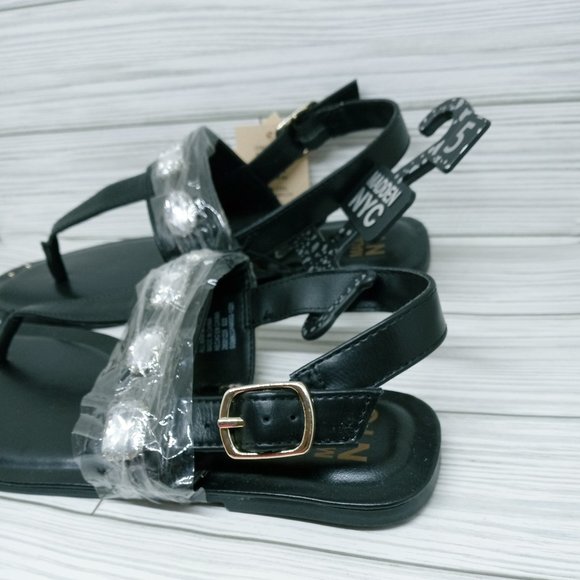 Madden NYC Women's Black Studded Thong Flat Sandals Size 5 - Picture 5 of 8